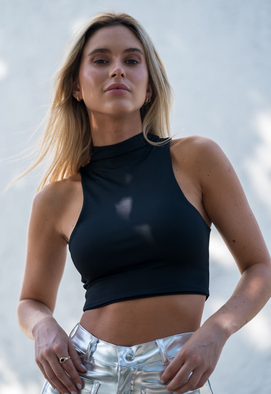 Crop Top lycra semi cuello alto