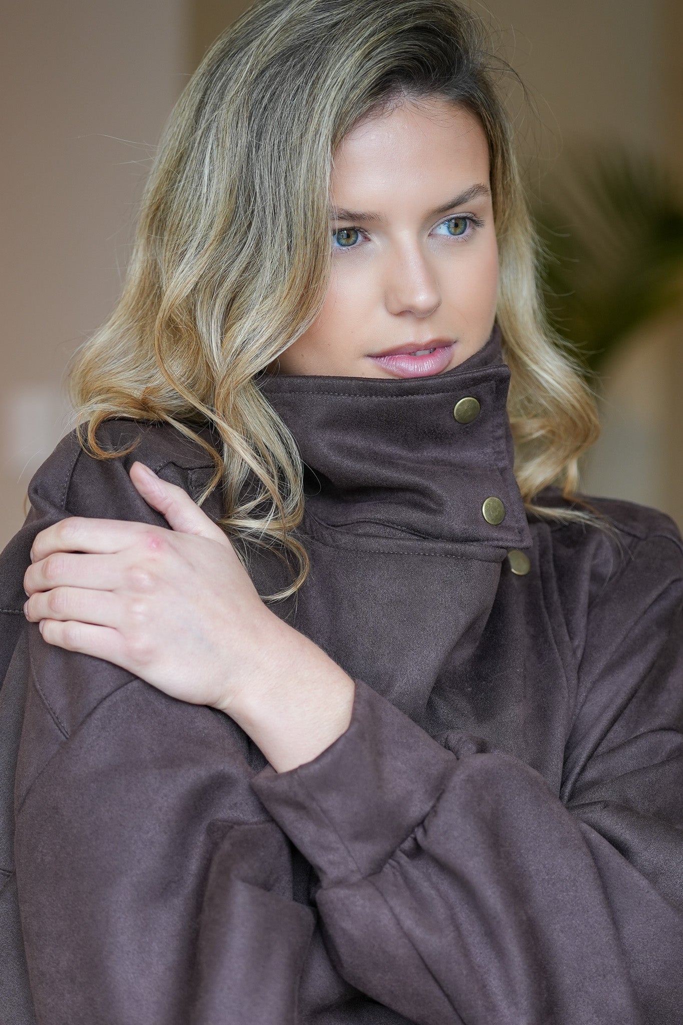 Chaqueta Funnel Oversize Café