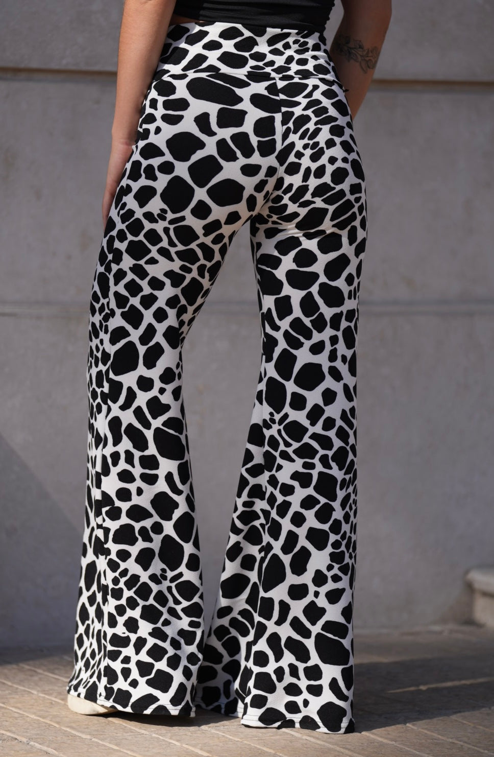 Pantalón palazzo cow print