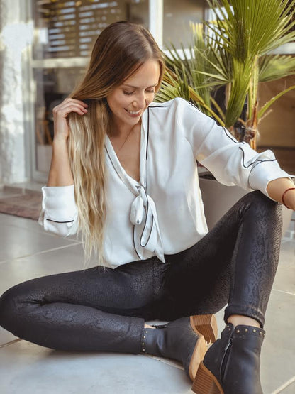 Leggins snake